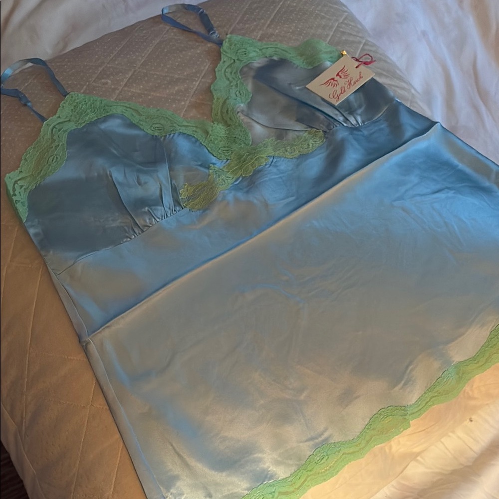 Blue and Green Satin Chemise with Silky Finish